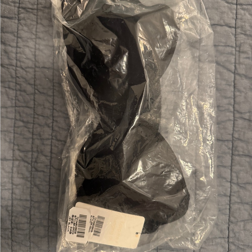Lively Black Lightly Lined Bra